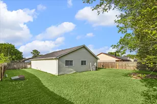 10143 Towne Mist Dr, Sugar Land, TX 77498 - Photo 20