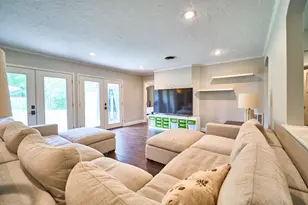 5506 Dumfries Dr, Houston, TX 77096 - Photo 12