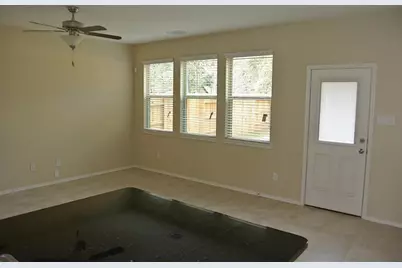 1742 Parkside Shores Lane, Crosby, TX 77532 - Photo 4