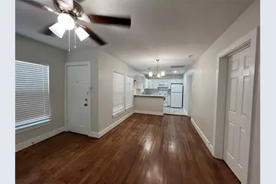 624 E Magnolia Street, Angleton, TX 77515 - Photo 2