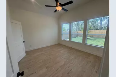 12802 Meadow Wind Way, Conroe, TX 77302 - Photo 32