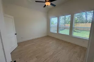 12802 Meadow Wind Wy, Conroe, TX 77302 - Photo 32