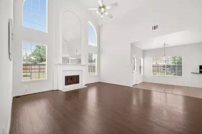 2714 Holly Walk Lane, Spring, TX 77388 - Photo 8