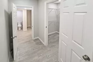 121 Wisteria St, Lake Jackson, TX 77566 - Photo 10