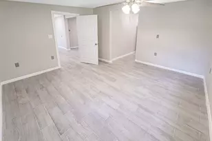 121 Wisteria St, Lake Jackson, TX 77566 - Photo 8