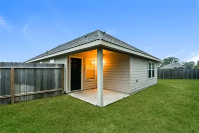 8814 J C Oaks Circle, Houston, TX 77028 - Photo 2