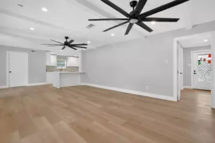 3302 Ann Arbor Dr, Houston, TX 77063 - Photo 16