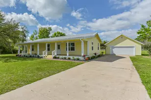 320 S Jamison St, La Porte, TX 77571 - Photo 2