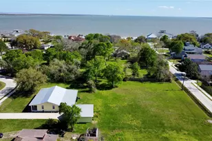 320 S Jamison St, La Porte, TX 77571 - Photo 4