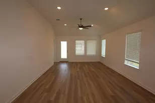507 Flower Reed Ct, Magnolia, TX 77354 - Photo 4