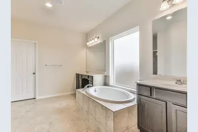 4615 Russet Leaf Trace, Katy, TX 77449 - Photo 10