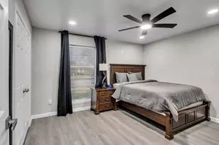 705 Littlewood St, Baytown, TX 77521 - Photo 18