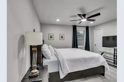 705 Littlewood Street, Baytown, TX 77521 - Photo 16