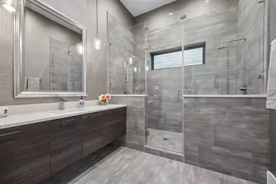 1306 Willard Street, Houston, TX 77006 - Photo 2