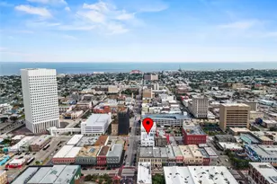 2102 Mechanic St, Galveston, TX 77550 - Photo 8