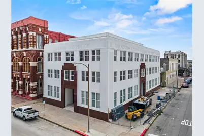 2102 Mechanic Street #304, Galveston, TX 77550 - Photo 2