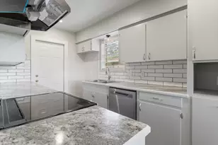 3925 Heatherglen St, Bay City, TX 77414 - Photo 14