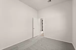 1942 Waters Branch Dr, Missouri City, TX 77459 - Photo 22