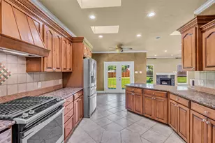 29015 Commons Oaks Dr, Huffman, TX 77336 - Photo 12