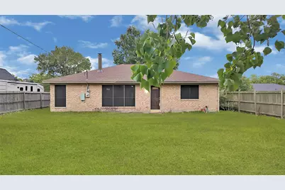 830 S 6th Street, La Porte, TX 77571 - Photo 40