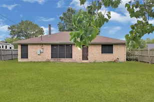 830 S 6th St, La Porte, TX 77571 - Photo 40