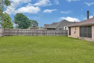 830 S 6th St, La Porte, TX 77571 - Photo 38