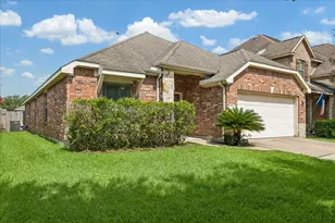 11922 Green Colling Park Dr, Houston, TX 77047 - Photo 6