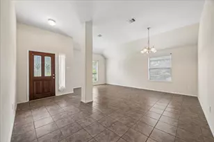 11922 Green Colling Park Dr, Houston, TX 77047 - Photo 8