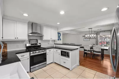 1001 Joseph Street, Pasadena, TX 77506 - Photo 2