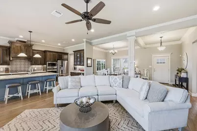 9210 Bell Flower Street, Beaumont, TX 77713 - Photo 10