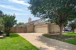 2358 Binley Dr, Houston, TX 77077 - Photo 36