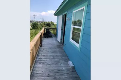 1021 N Sage Road, Crystal Beach, TX 77650 - Photo 4