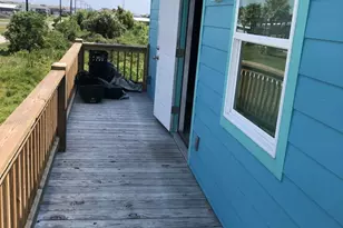 1021 N Sage Rd, Crystal Beach, TX 77650 - Photo 4