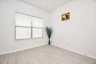 16343 Dryberry Ct, Houston, TX 77083 - Photo 14