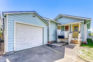 1602 40th St, Galveston, TX 77550 - Photo 32