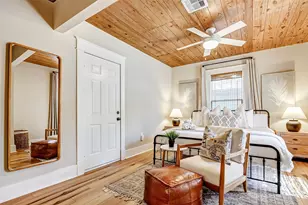 1602 40th St, Galveston, TX 77550 - Photo 16