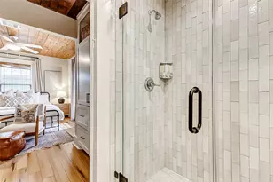 1602 40th St, Galveston, TX 77550 - Photo 20