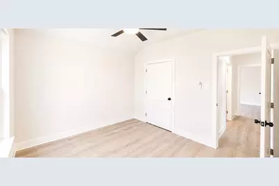 142B College Street, Fresno, TX 77545 - Photo 16