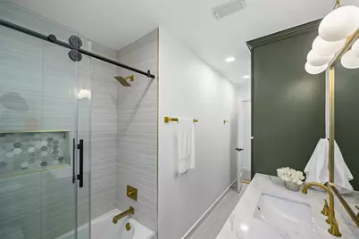 1818 Watercrest Drive, Houston, TX 77008 - Photo 22