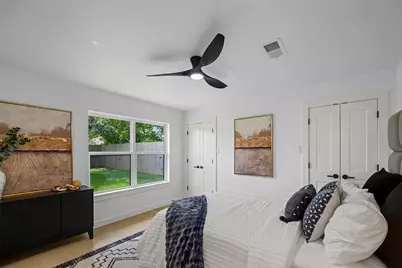 1818 Watercrest Drive, Houston, TX 77008 - Photo 16