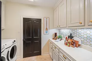 10812 Bourbon St, Willis, TX 77318 - Photo 20