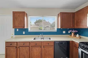 3105 Centennial Village Dr, Pearland, TX 77584 - Photo 12
