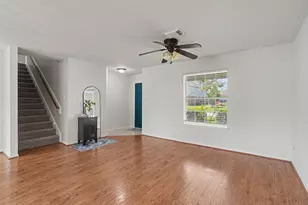 3105 Centennial Village Dr, Pearland, TX 77584 - Photo 10