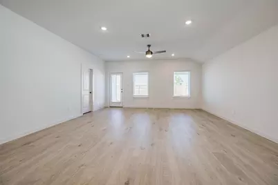 30606 Windermere Peaks Lane, Fulshear, TX 77441 - Photo 16