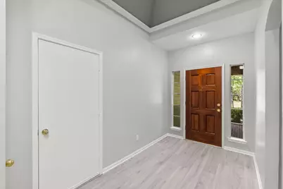 155 N Wimberly Way, Conroe, TX 77385 - Photo 4