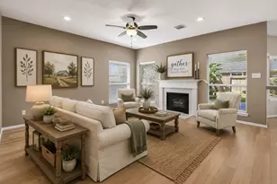 4231 Rocky Bend Dr, Sugar Land, TX 77479 - Photo 2