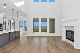 6719 Burgundy Blaze Trail, Manvel, TX 77578 - Photo 2