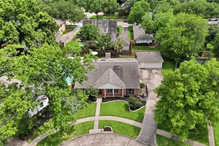 16346 Havenpark Ct, Houston, TX 77059 - Photo 16