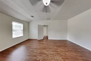 5043 Willow Point Dr, Conroe, TX 77303 - Photo 8