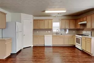 5043 Willow Point Dr, Conroe, TX 77303 - Photo 2